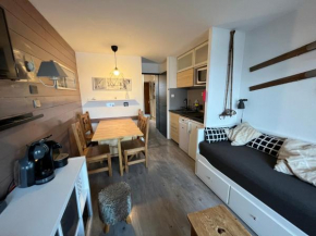 Avoriaz balcon sud skis aux pieds